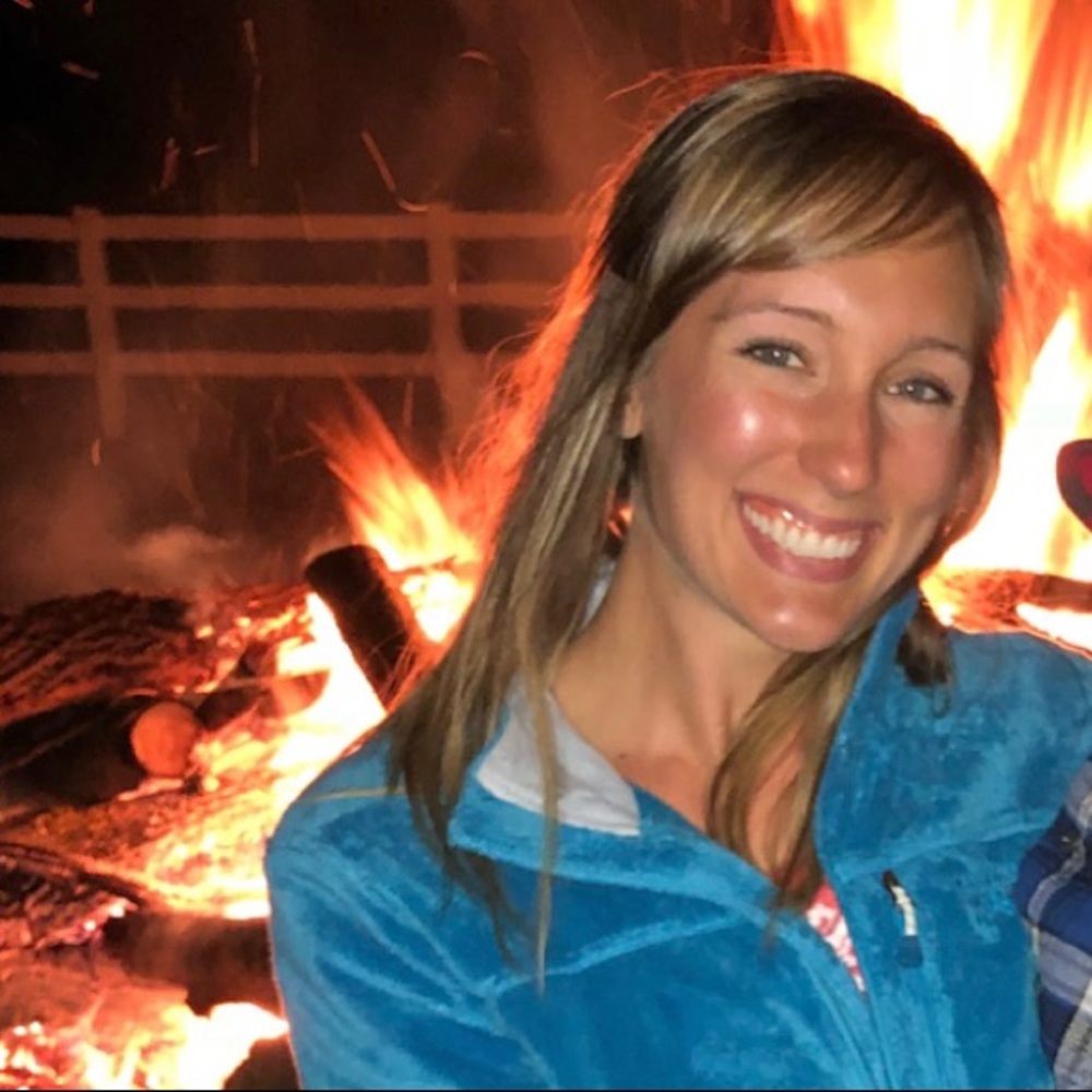 Meet your Posher, Alivia